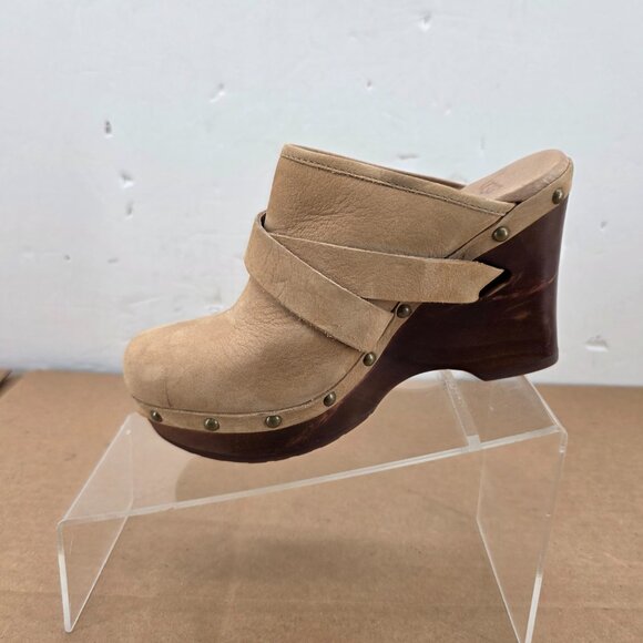 UGG Natalie Platform Wedge Clog Mules Tan Suede Sheepskin Lined Stud Women’s 7 - Picture 11 of 16